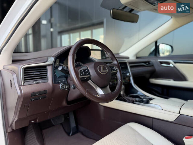 Белый Лексус РХ, объемом двигателя 2 л и пробегом 123 тыс. км за 28200 $, фото 11 на Automoto.ua