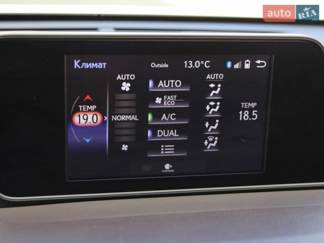 Білий Лексус РХ, об'ємом двигуна 2 л та пробігом 79 тис. км за 33000 $, фото 18 на Automoto.ua