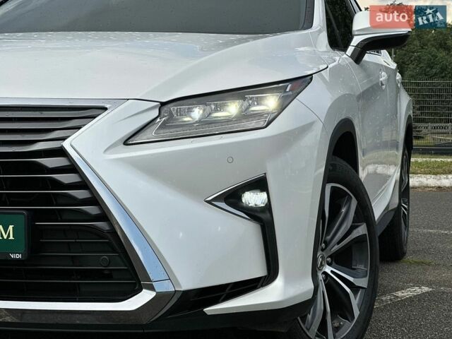 Білий Лексус РХ, об'ємом двигуна 2 л та пробігом 99 тис. км за 30000 $, фото 4 на Automoto.ua