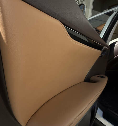 Белый Лексус РХ, объемом двигателя 2 л и пробегом 86 тыс. км за 31900 $, фото 24 на Automoto.ua