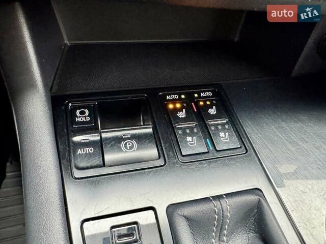 Білий Лексус РХ, об'ємом двигуна 2 л та пробігом 70 тис. км за 32900 $, фото 59 на Automoto.ua