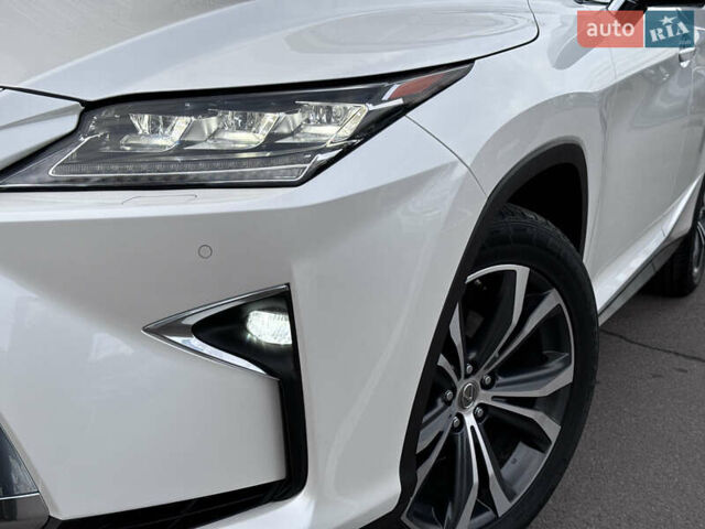 Білий Лексус РХ, об'ємом двигуна 2 л та пробігом 179 тис. км за 29990 $, фото 25 на Automoto.ua