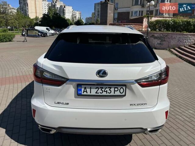 Белый Лексус РХ, объемом двигателя 2 л и пробегом 122 тыс. км за 31000 $, фото 3 на Automoto.ua