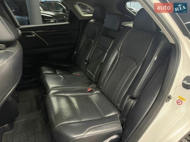 Білий Лексус РХ, об'ємом двигуна 3.46 л та пробігом 106 тис. км за 36900 $, фото 25 на Automoto.ua