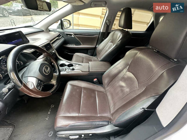 Белый Лексус РХ, объемом двигателя 2 л и пробегом 277 тыс. км за 27999 $, фото 13 на Automoto.ua