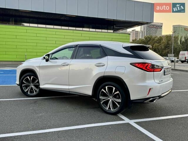 Лексус РХ 2016 в Киеве на Automoto.ua Белый Лексус РХ, объемом двигателя 2 л и пробегом 70 тыс. км за 32900 $, фото 19 на Automoto.ua