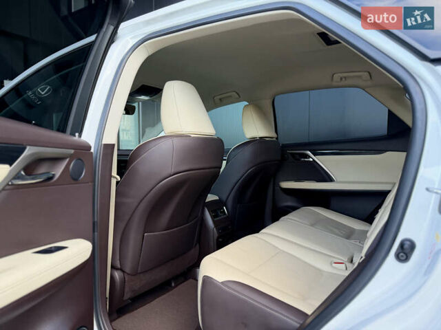 Белый Лексус РХ, объемом двигателя 2 л и пробегом 123 тыс. км за 28200 $, фото 16 на Automoto.ua