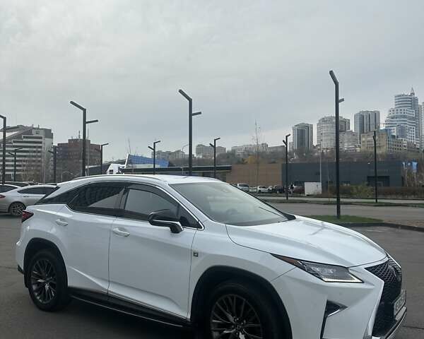 Белый Лексус РХ, объемом двигателя 2 л и пробегом 142 тыс. км за 35500 $, фото 3 на Automoto.ua