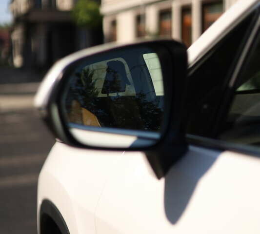 Белый Лексус РХ, объемом двигателя 2 л и пробегом 86 тыс. км за 31900 $, фото 13 на Automoto.ua