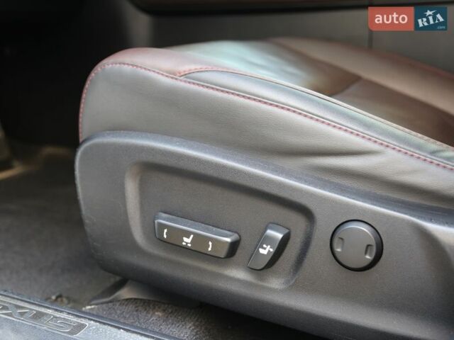 Білий Лексус РХ, об'ємом двигуна 2 л та пробігом 79 тис. км за 33000 $, фото 31 на Automoto.ua