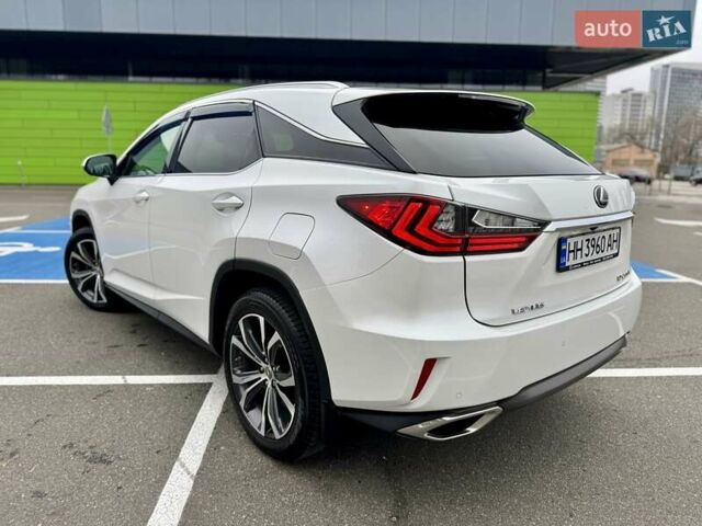 Білий Лексус РХ, об'ємом двигуна 2 л та пробігом 70 тис. км за 32900 $, фото 19 на Automoto.ua