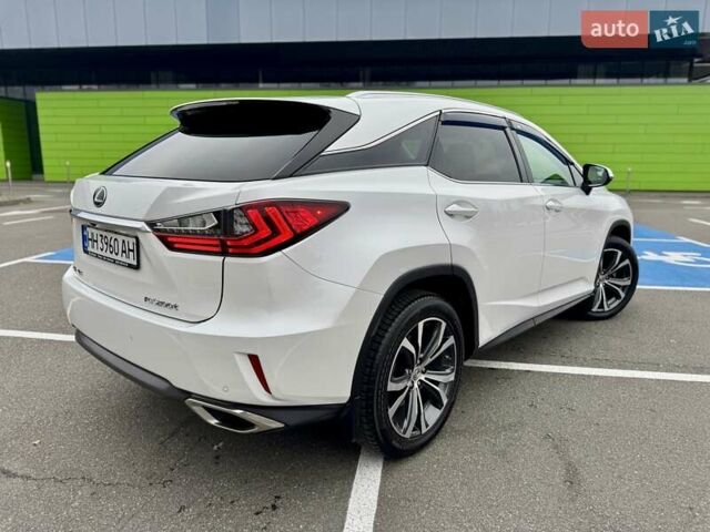 Білий Лексус РХ, об'ємом двигуна 2 л та пробігом 70 тис. км за 32900 $, фото 16 на Automoto.ua