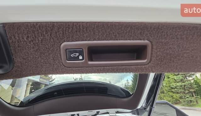 Білий Лексус РХ, об'ємом двигуна 3.46 л та пробігом 130 тис. км за 34500 $, фото 82 на Automoto.ua