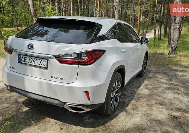 Белый Лексус РХ, объемом двигателя 2 л и пробегом 105 тыс. км за 35400 $, фото 8 на Automoto.ua