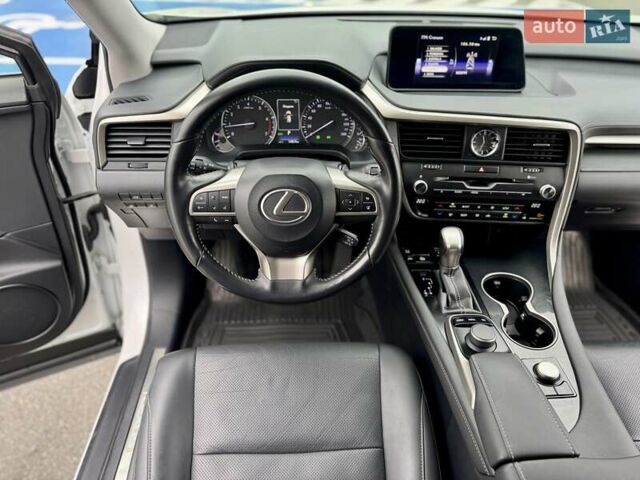 Белый Лексус РХ, объемом двигателя 2 л и пробегом 70 тыс. км за 32900 $, фото 53 на Automoto.ua