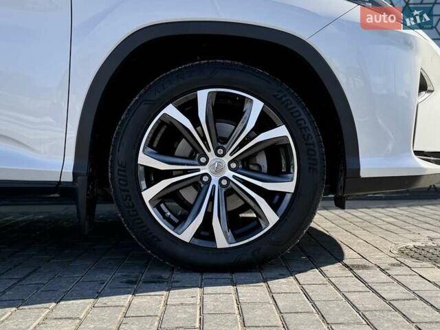 Белый Лексус РХ, объемом двигателя 2 л и пробегом 123 тыс. км за 28200 $, фото 34 на Automoto.ua