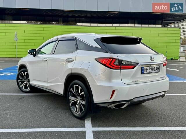 Білий Лексус РХ, об'ємом двигуна 2 л та пробігом 70 тис. км за 32900 $, фото 19 на Automoto.ua