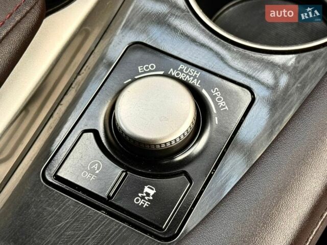 Білий Лексус РХ, об'ємом двигуна 2 л та пробігом 279 тис. км за 26900 $, фото 33 на Automoto.ua