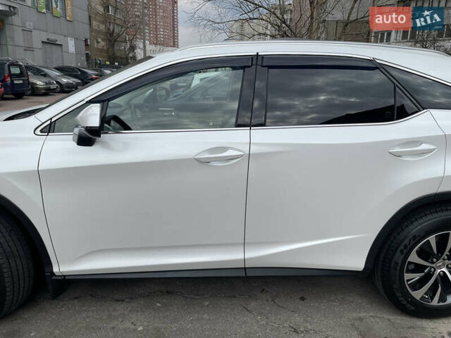 Білий Лексус РХ, об'ємом двигуна 2 л та пробігом 186 тис. км за 27777 $, фото 2 на Automoto.ua
