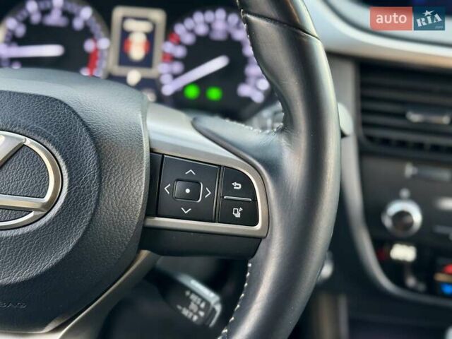 Білий Лексус РХ, об'ємом двигуна 2 л та пробігом 70 тис. км за 32900 $, фото 53 на Automoto.ua