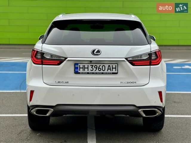 Белый Лексус РХ, объемом двигателя 2 л и пробегом 70 тыс. км за 32900 $, фото 18 на Automoto.ua