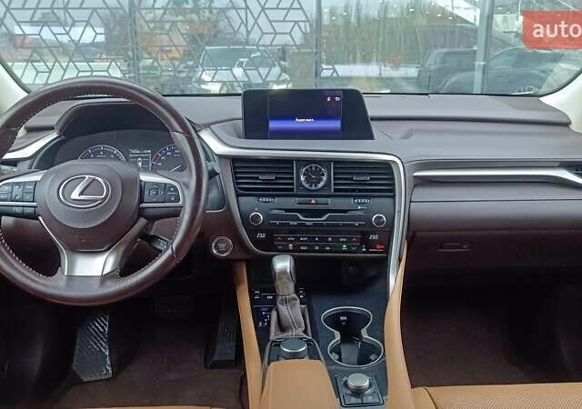 Білий Лексус РХ, об'ємом двигуна 2 л та пробігом 184 тис. км за 28879 $, фото 7 на Automoto.ua