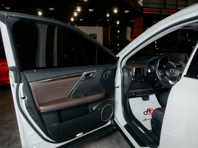 Білий Лексус РХ, об'ємом двигуна 3 л та пробігом 39 тис. км за 49900 $, фото 24 на Automoto.ua
