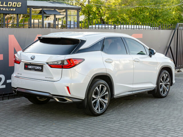 Білий Лексус РХ, об'ємом двигуна 2 л та пробігом 69 тис. км за 34999 $, фото 7 на Automoto.ua