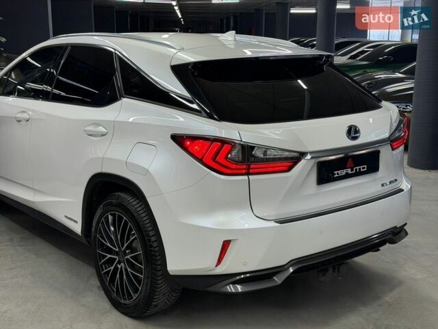 Білий Лексус РХ, об'ємом двигуна 3.46 л та пробігом 106 тис. км за 36900 $, фото 10 на Automoto.ua