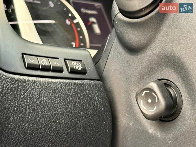 Білий Лексус РХ, об'ємом двигуна 2 л та пробігом 279 тис. км за 26900 $, фото 23 на Automoto.ua