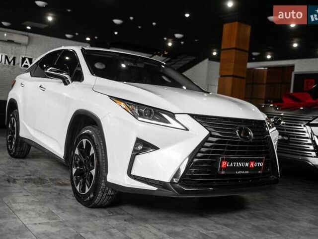Белый Лексус РХ, объемом двигателя 3.46 л и пробегом 183 тыс. км за 27508 $, фото 6 на Automoto.ua