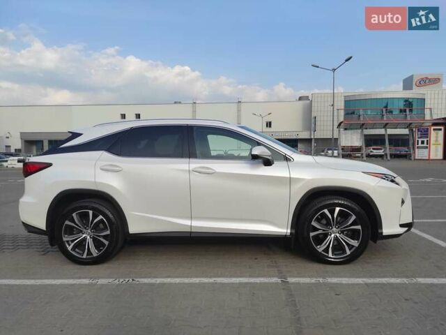 Белый Лексус РХ, объемом двигателя 2 л и пробегом 135 тыс. км за 30800 $, фото 1 на Automoto.ua