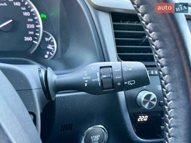 Белый Лексус РХ, объемом двигателя 2 л и пробегом 71 тыс. км за 31900 $, фото 65 на Automoto.ua