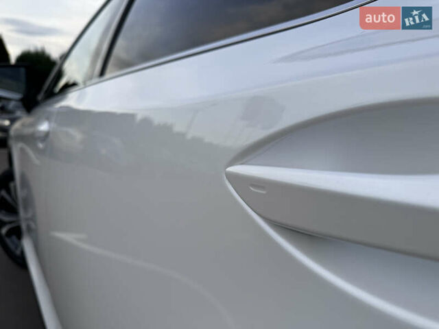 Білий Лексус РХ, об'ємом двигуна 2 л та пробігом 179 тис. км за 29990 $, фото 41 на Automoto.ua