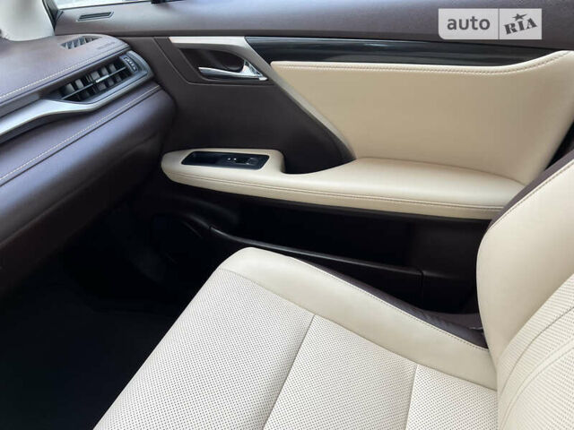Лексус РХ 2016 у Виннице на Automoto.ua Белый Лексус РХ, об'ємом двигуна 2 л та пробігом 80 тис. км за 38600 $, фото 68 на Automoto.ua