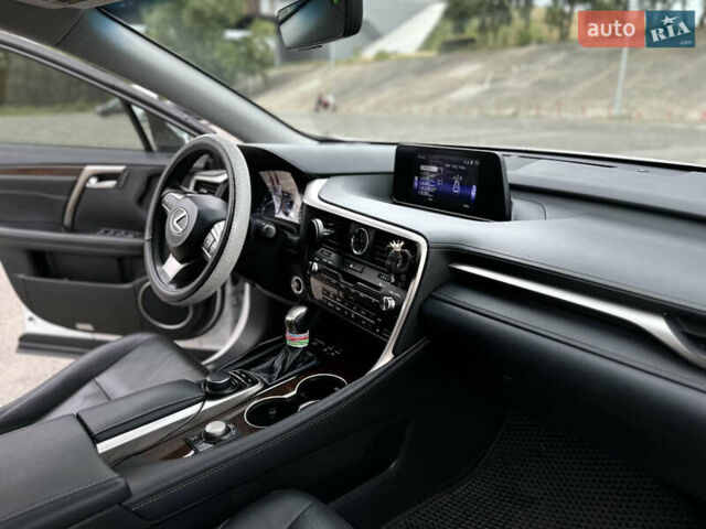 Білий Лексус РХ, об'ємом двигуна 3.46 л та пробігом 163 тис. км за 27000 $, фото 29 на Automoto.ua