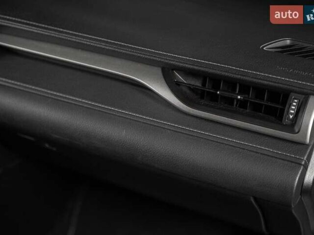 Белый Лексус РХ, объемом двигателя 3.46 л и пробегом 183 тыс. км за 27508 $, фото 30 на Automoto.ua