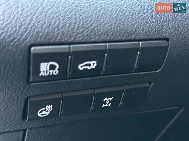 Белый Лексус РХ, объемом двигателя 2 л и пробегом 139 тыс. км за 42000 $, фото 46 на Automoto.ua