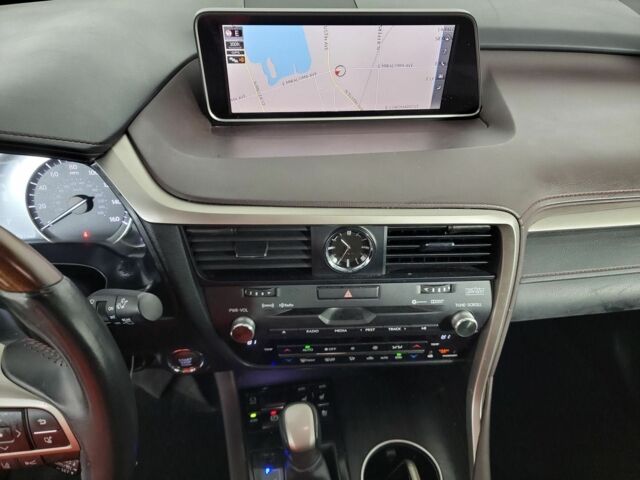 Білий Лексус РХ, об'ємом двигуна 0 л та пробігом 80 тис. км за 28000 $, фото 12 на Automoto.ua