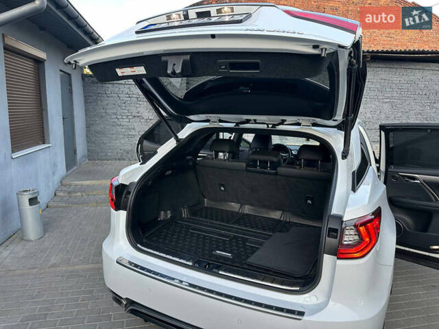 Белый Лексус РХ, объемом двигателя 2 л и пробегом 139 тыс. км за 42000 $, фото 26 на Automoto.ua