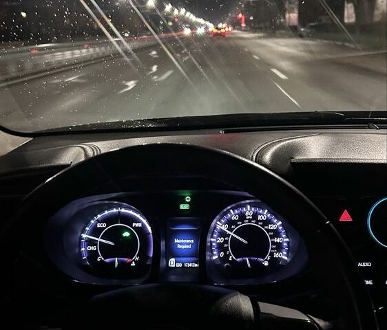 Білий Лексус РХ, об'ємом двигуна 2 л та пробігом 100 тис. км за 32999 $, фото 10 на Automoto.ua