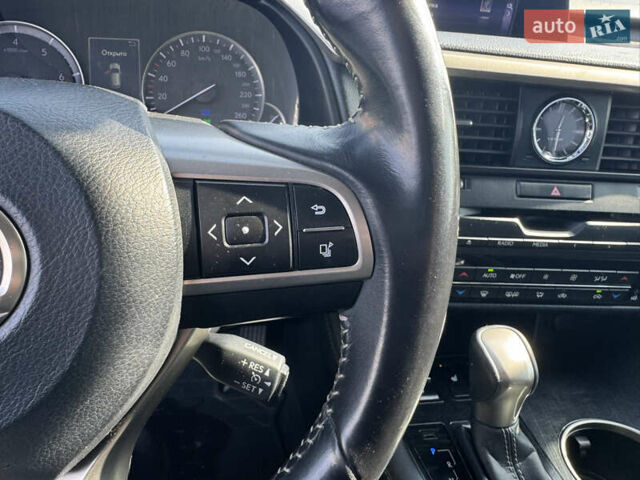 Білий Лексус РХ, об'ємом двигуна 2 л та пробігом 116 тис. км за 29300 $, фото 24 на Automoto.ua
