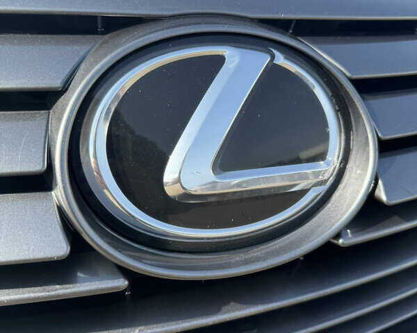 Білий Лексус РХ, об'ємом двигуна 2 л та пробігом 116 тис. км за 29300 $, фото 32 на Automoto.ua