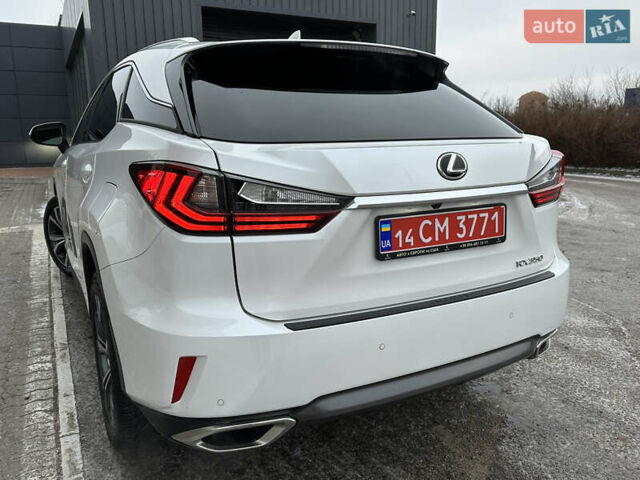 Белый Лексус РХ, объемом двигателя 3.5 л и пробегом 143 тыс. км за 33500 $, фото 75 на Automoto.ua