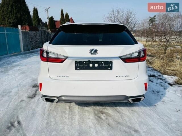 Білий Лексус РХ, об'ємом двигуна 2 л та пробігом 145 тис. км за 27000 $, фото 6 на Automoto.ua
