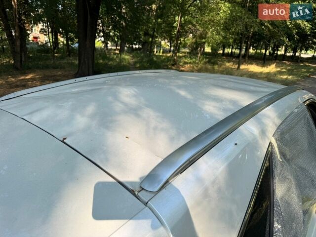 Білий Лексус РХ, об'ємом двигуна 2 л та пробігом 120 тис. км за 19999 $, фото 6 на Automoto.ua