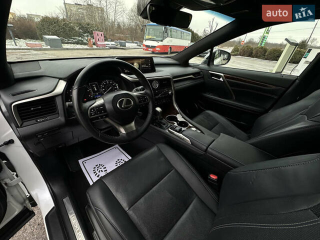 Белый Лексус РХ, объемом двигателя 3.5 л и пробегом 143 тыс. км за 33500 $, фото 102 на Automoto.ua