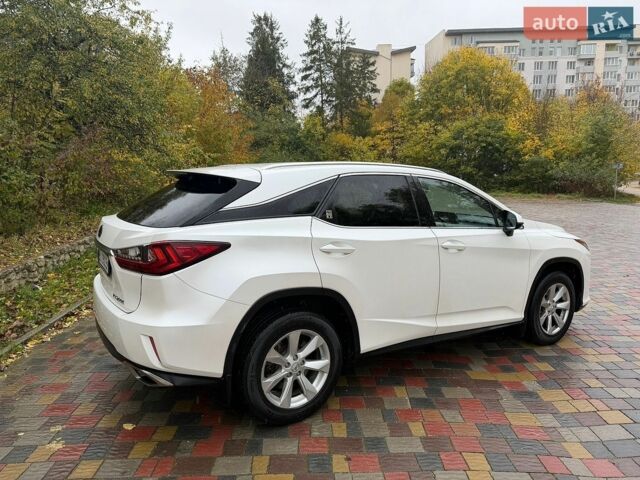 Білий Лексус РХ, об'ємом двигуна 2 л та пробігом 113 тис. км за 31500 $, фото 2 на Automoto.ua