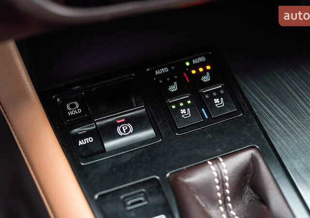 Белый Лексус РХ, объемом двигателя 2 л и пробегом 122 тыс. км за 31403 $, фото 30 на Automoto.ua