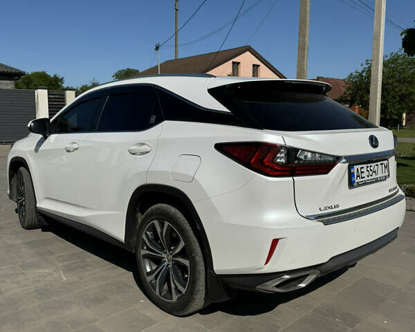 Белый Лексус РХ, объемом двигателя 2 л и пробегом 142 тыс. км за 31000 $, фото 2 на Automoto.ua